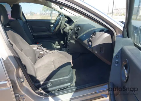 2006 Pontiac Grand Prix z USA, uszkodzony, nr VIN 2G2WP552861252416